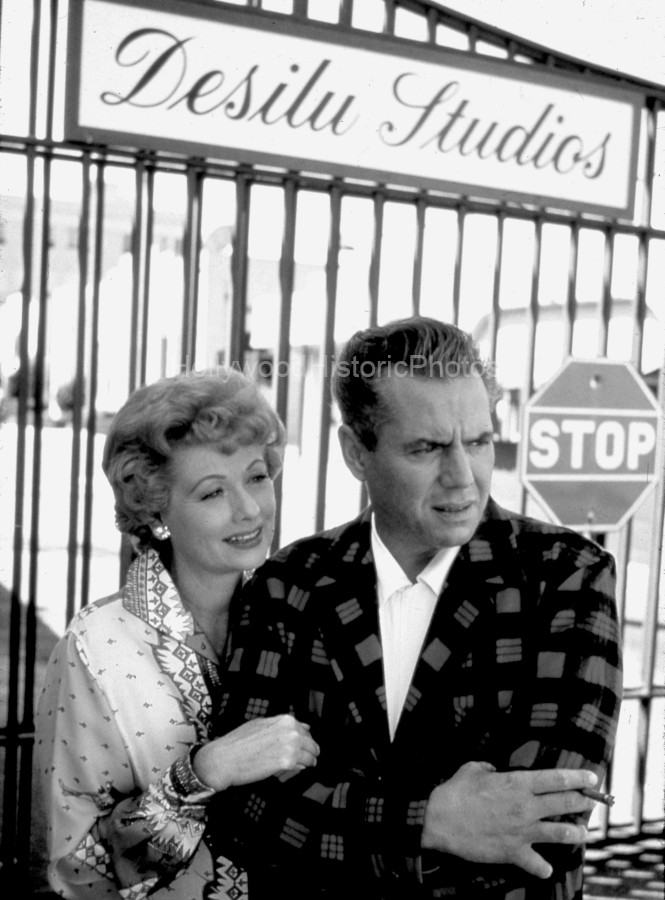 Lucille Ball 1957 in Hollywood WM.jpg